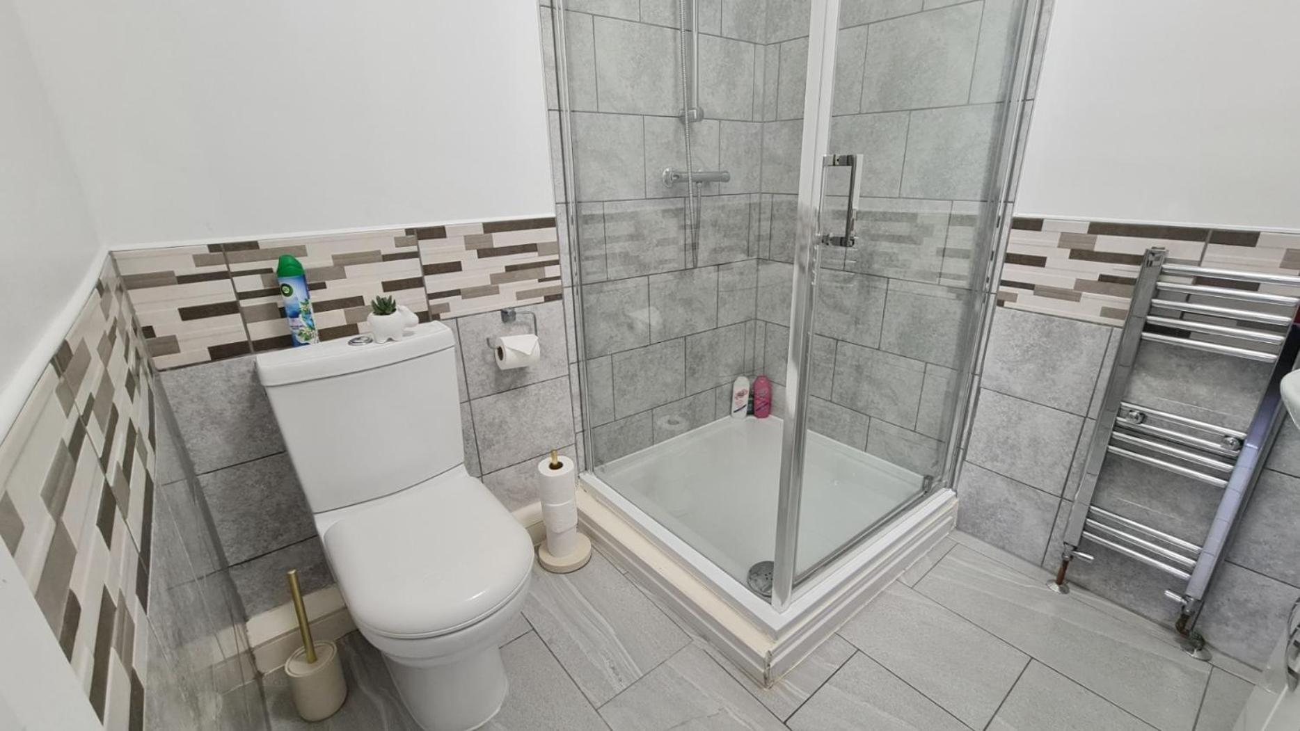Cosy Studio With Kitchenette And Private Bathroom - 15Mins To Central London! Exterior foto